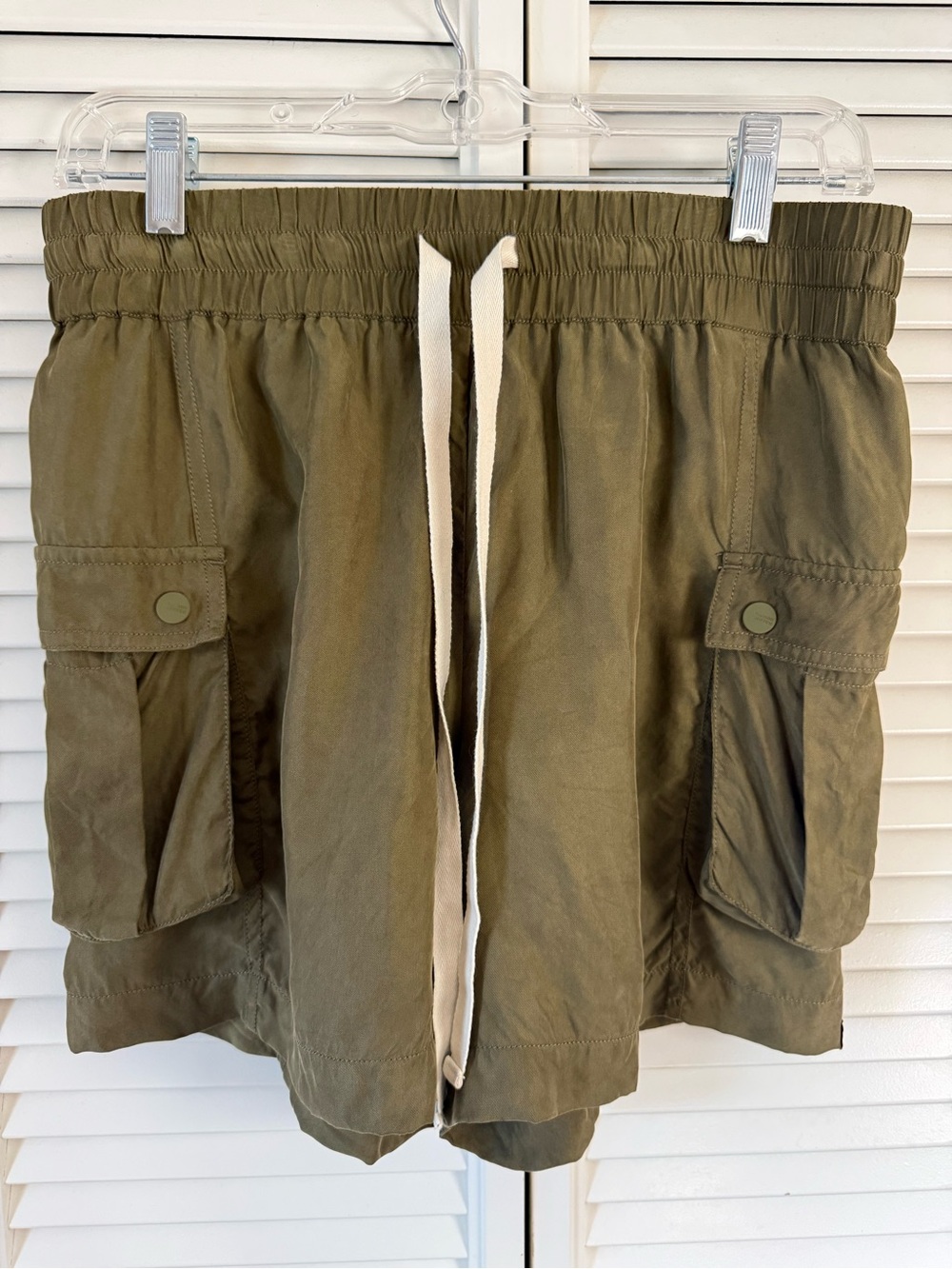 Scotch & Soda Palm Cove Women’s Silky Olive Cargo Drawstring Shorts Size XS